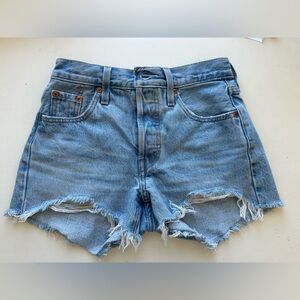 Levi 501 shorts in Luxor Heat, size 23